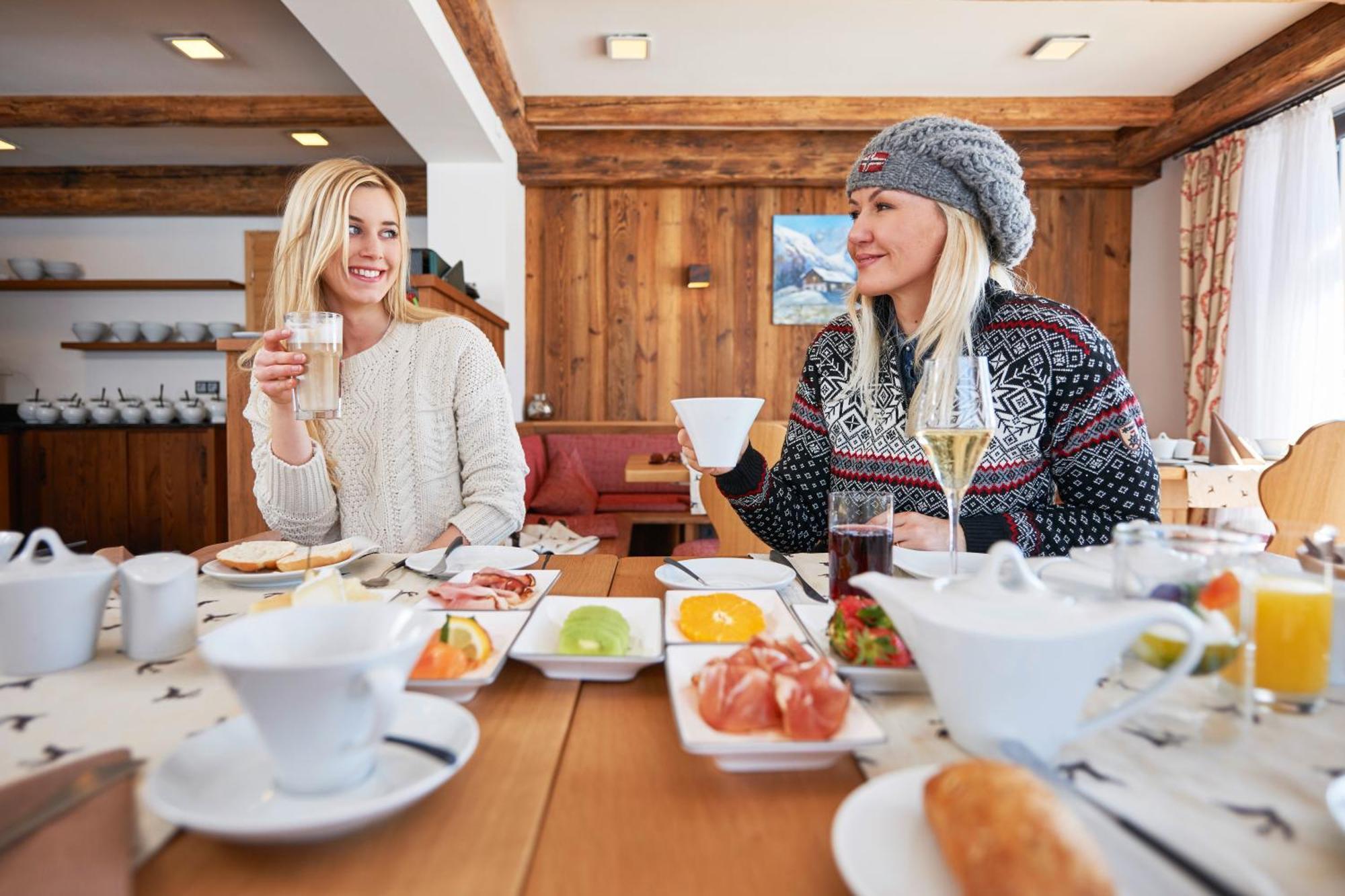 Boutique Hotel Herzhof - Garni-Appartements - Adults Only Riezlern Zewnętrze zdjęcie