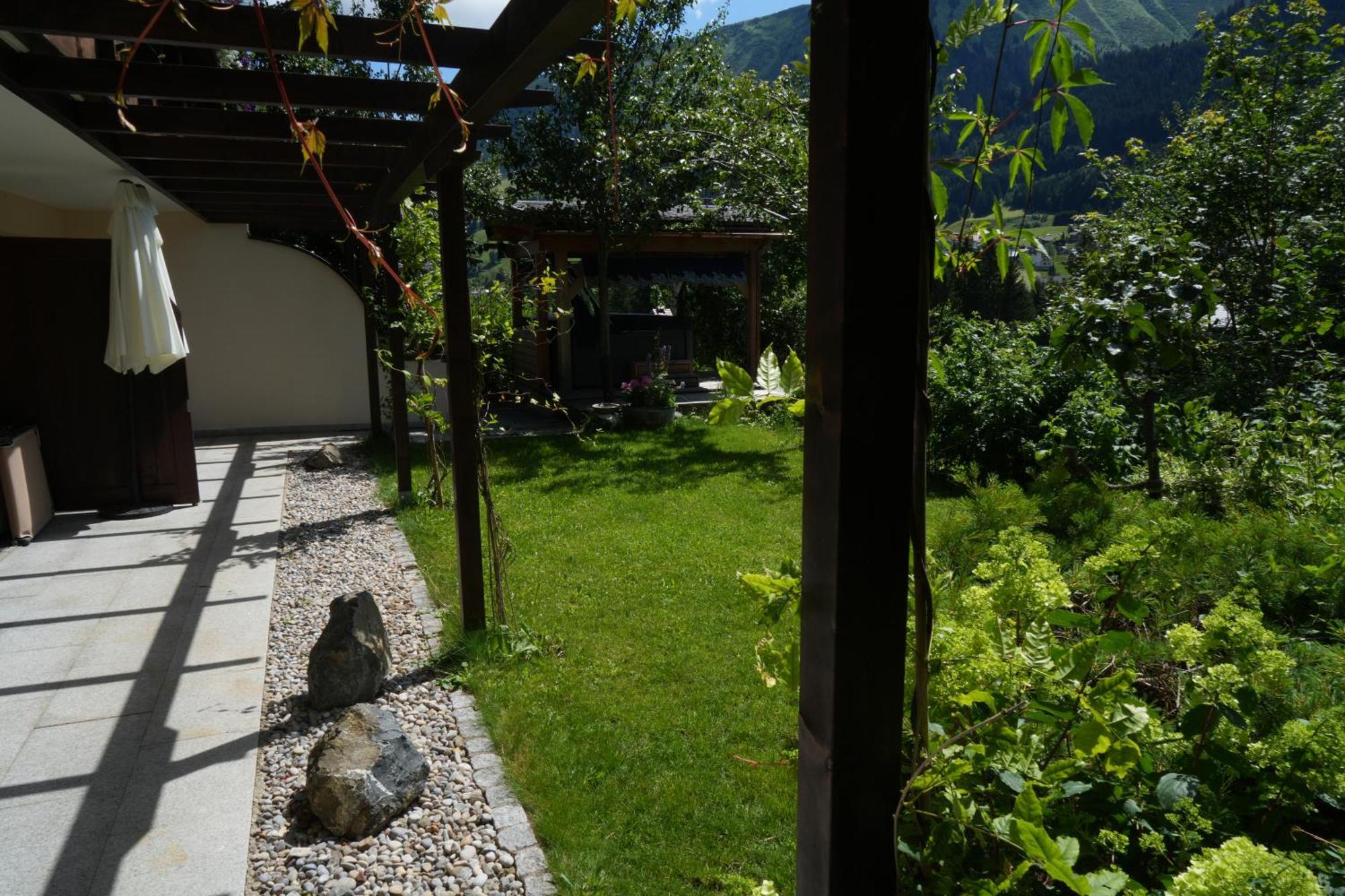 Boutique Hotel Herzhof - Garni-Appartements - Adults Only Riezlern Zewnętrze zdjęcie