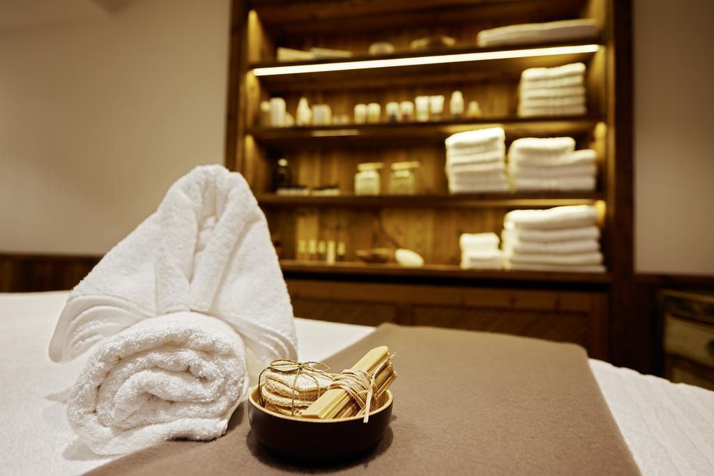 Boutique Hotel Herzhof - Garni-Appartements - Adults Only Riezlern Zewnętrze zdjęcie