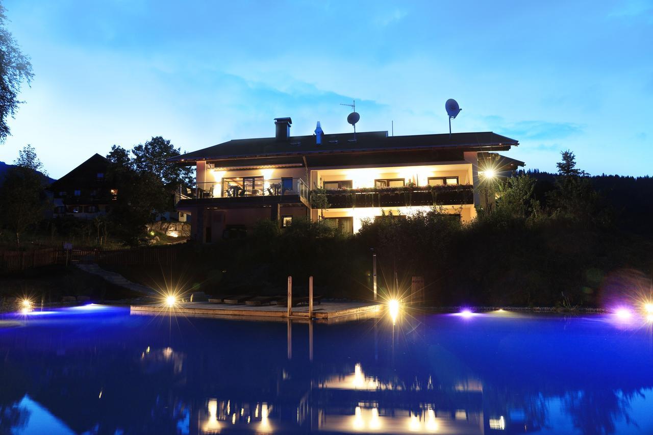 Boutique Hotel Herzhof - Garni-Appartements - Adults Only Riezlern Zewnętrze zdjęcie