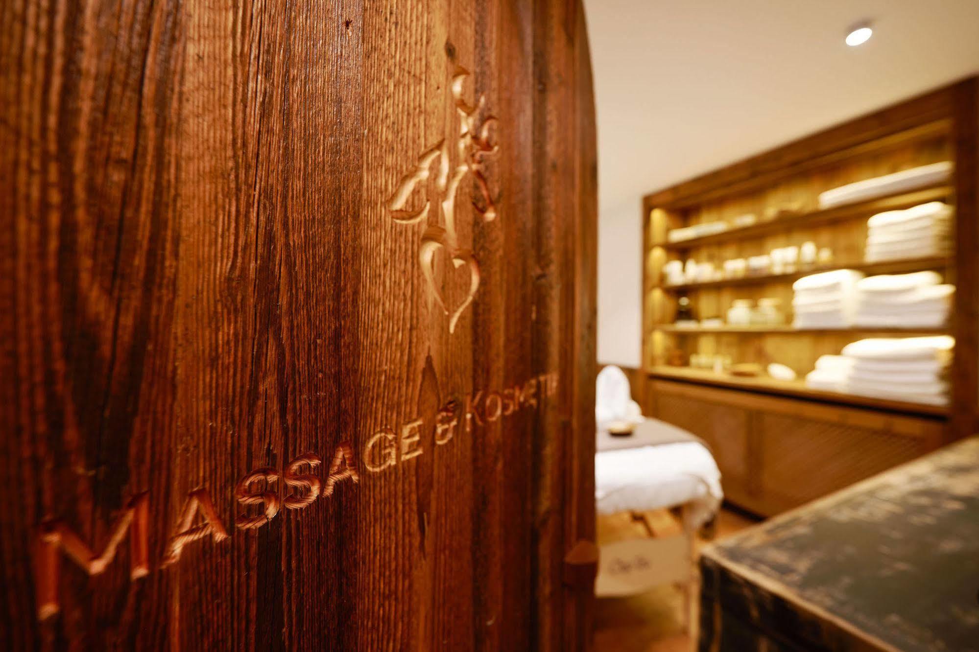 Boutique Hotel Herzhof - Garni-Appartements - Adults Only Riezlern Zewnętrze zdjęcie