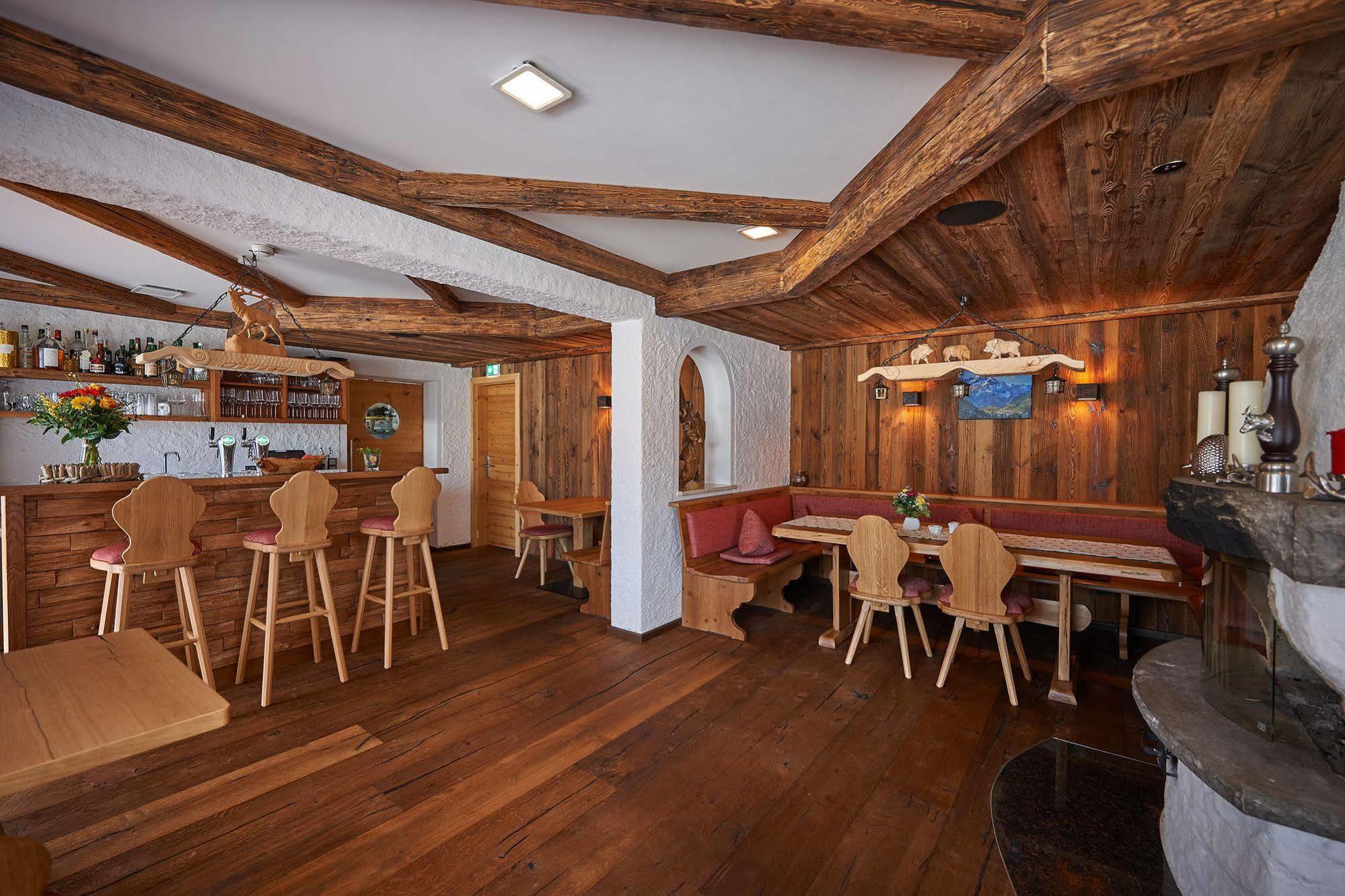 Boutique Hotel Herzhof - Garni-Appartements - Adults Only Riezlern Zewnętrze zdjęcie